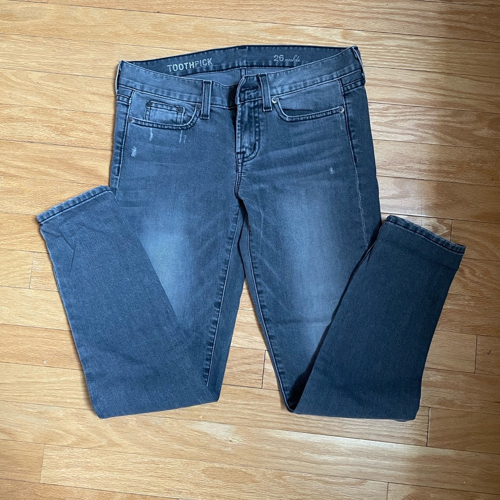JCrew toothpick ankle jeans. Size 26. Gray color.